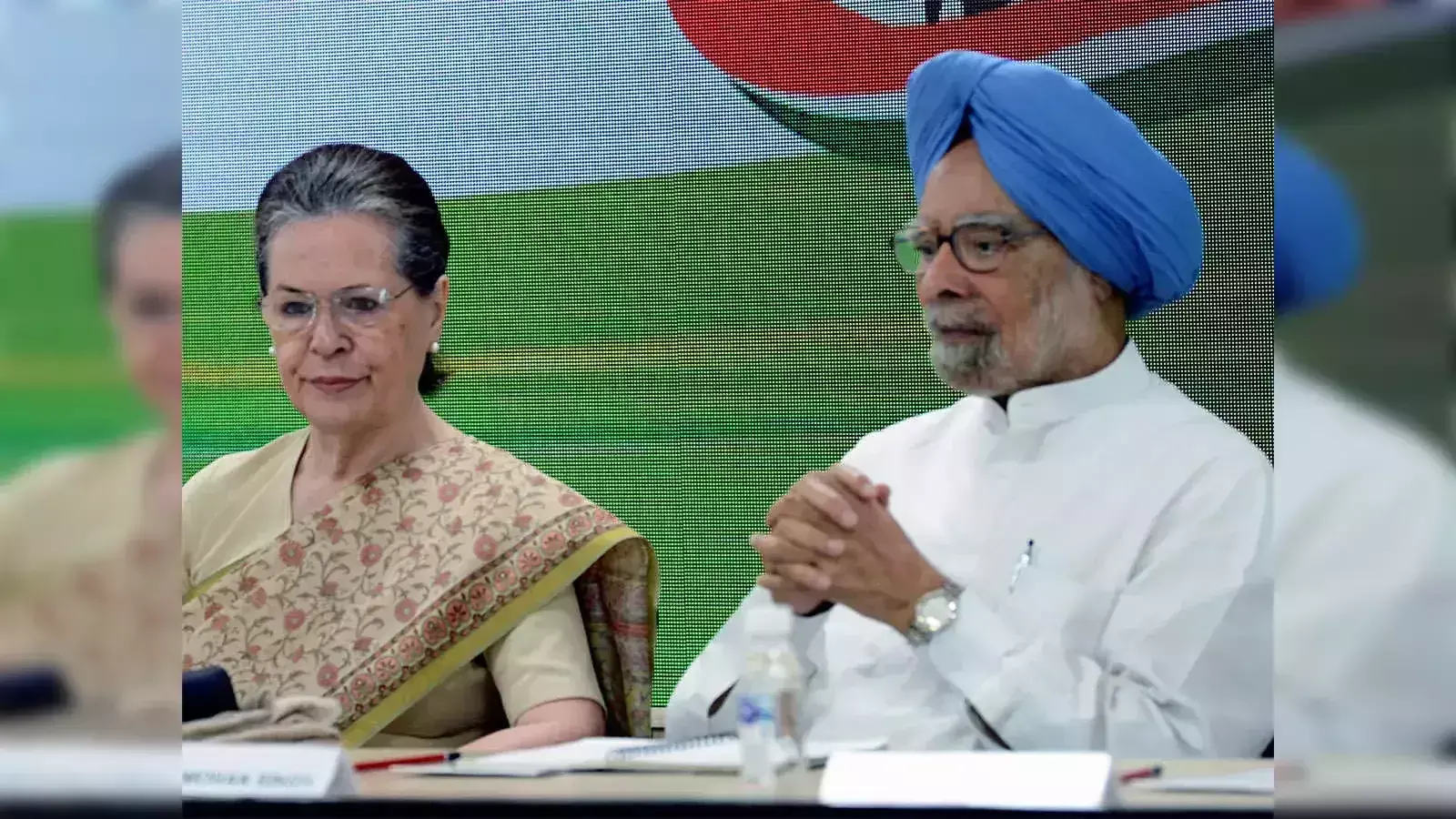 सोनिया, राहुल और प्रियंका को गाली देने वाले गलीज संघियों इस ब्राह्मणी की भी सुनो