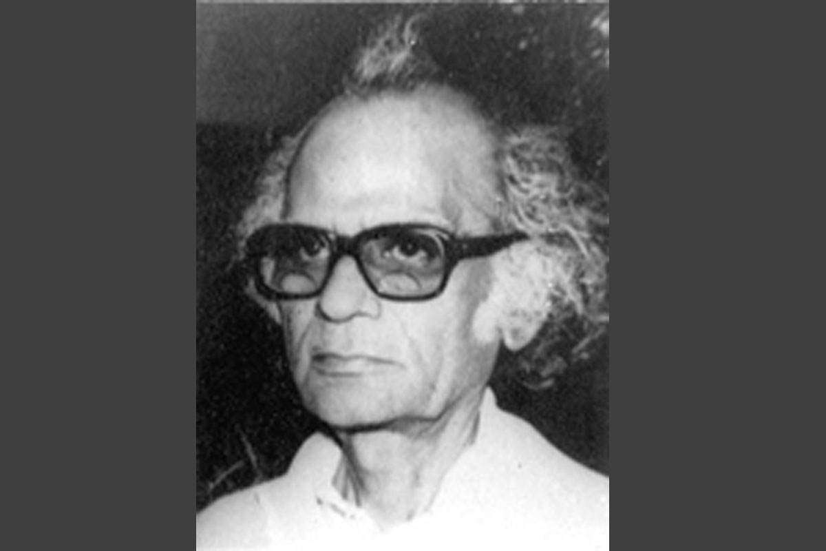 आज सत्य की गतिविधियों पर पहरे हैं, क्योंकि स्वार्थ के कान, जन्म से बहरे हैं