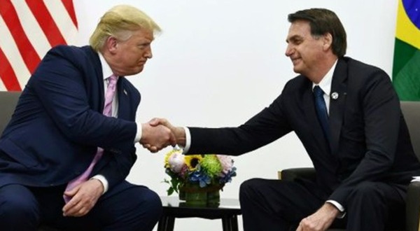 इस वक्त कोरोना से मृत्यु दर सबसे  ज्यादा ब्राज़ील में है, वहां भी अमेरिका की तरह नस्ली तानाशाही है