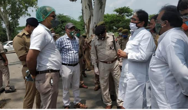 बागपत जाते कांग्रेसी नेता गिरफ्तार