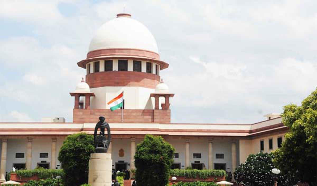 मी लॉर्ड ! क्या न्यायपालिका, तुम मुझे चेहरा दिखाओ, मैं तुम्हें कानून बता दूंगा के आभिजात्य सिंड्रोम से ग्रस्त हो रही है ?