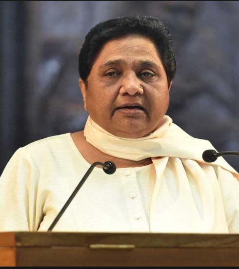 लो कल लो बात, बुआ ने बबुआ को पहचान लिया ! बहिनजी ने सपा को बताया जातिवादी मानसिकता वाली पार्टी