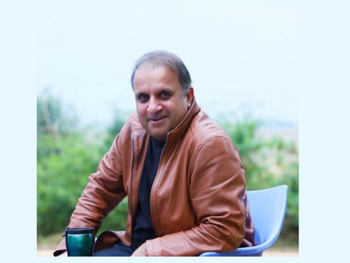 इमरान के आलोचक पाकिस्तानी पत्रकार ने शबाना आजमी का वीडियो और पं. नेहरू की बहन का चित्र क्यों ट्वीट किया