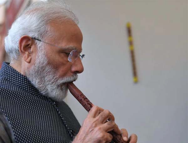 राष्ट्र को बचाने के लिए नई आर्थिक व औद्योगिक नीति को बदलना वक्त की जरूरत