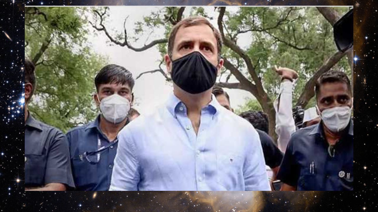 राशनकार्ड धारकों को तिरंगा खरीदने का दबाव : राहुल बोले - राष्ट्रवाद कभी बेचा नहीं जा सकता