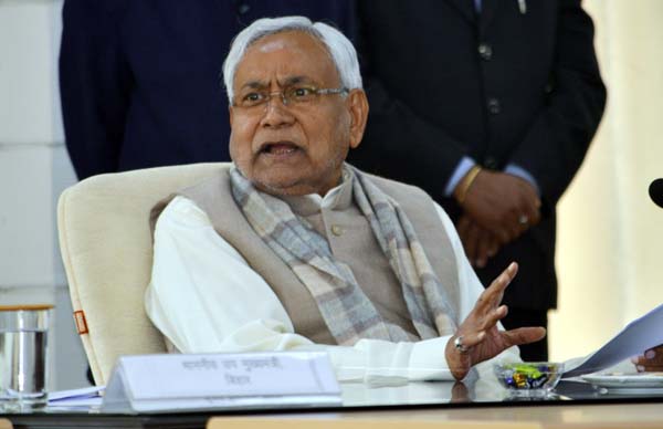  नीतीश को नहीं मंजूर मोदी-शाह का एनपीआर, बोले 2010 के प्रारूप में हो लागू