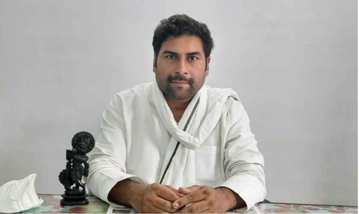 ट्विटर के नेता रह गए हैं अखिलेश : मनोज यादव