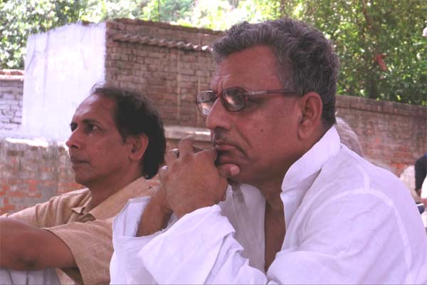 नागरिकता पूछना ही भारतीयों का अपमान – अखिलेन्द्र