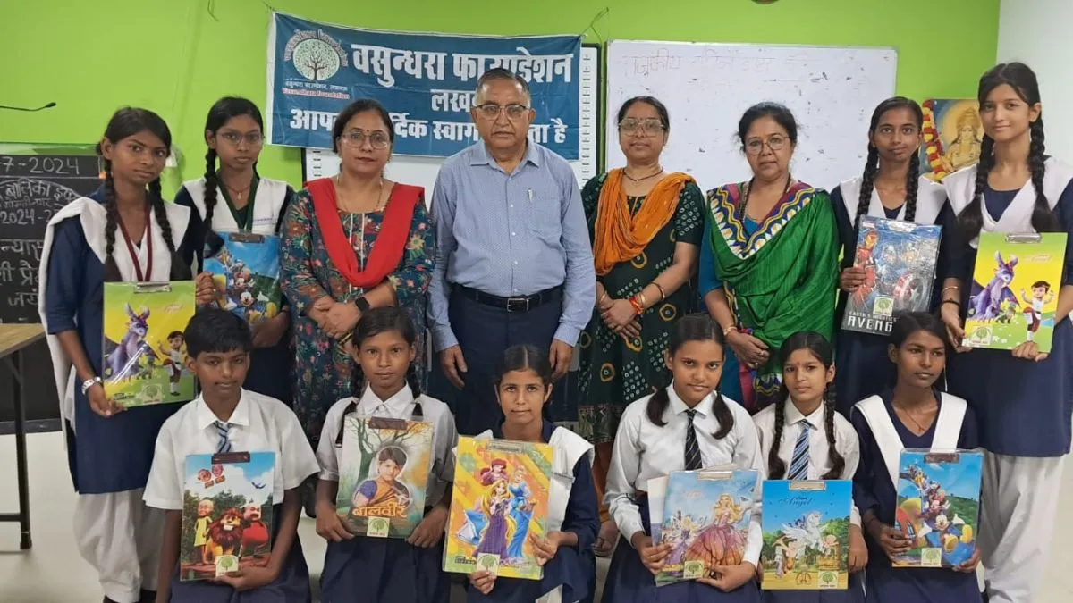 लखनऊ में मनाया गया साहित्य सम्राट मुंशी प्रेमचंद का जन्म दिवस