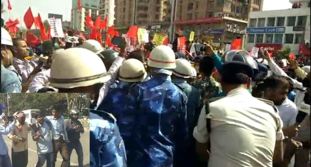 बिहार : 19 लाख रोजगार देने का वादा करने वाली सरकार में रोजगार मांग रहे छात्रों पर बर्बर लाठीचार्ज