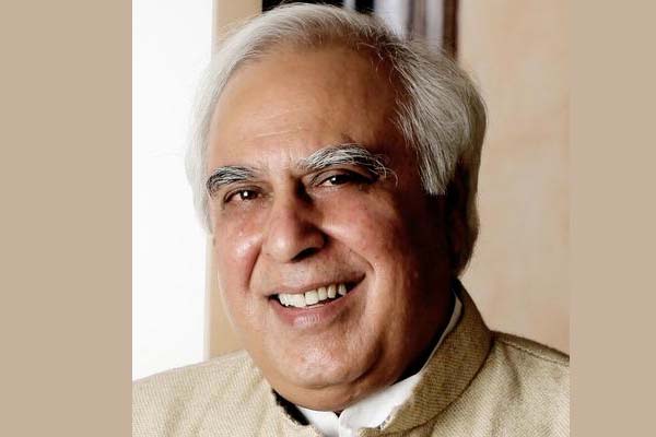 भारत में लॉकडाउन, गृहमंत्री की चुप्पी पर सिब्बल ने उठाए सवाल