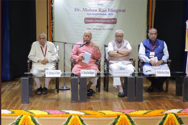 कोरोना त्रासदी के दौरान RSS की चुप्पी पर मरकाम के सवाल, क्यों चुप हैं मोहन भागवत, कहां गई उनकी हिंदू सेवा?