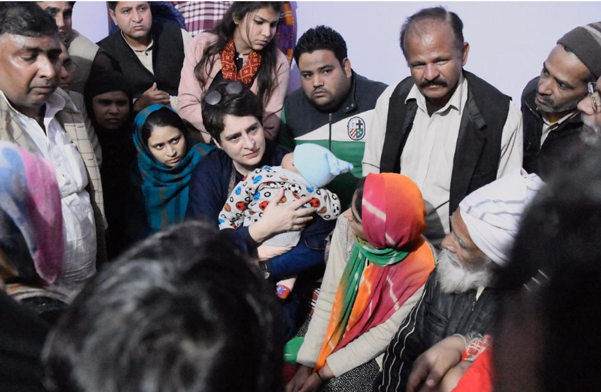 यूपी : अभी कांग्रेस आगे है, पर प्रियंका इस समर्थन को वोट में तब्दील कर पाएंगी ?