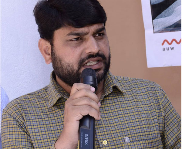 कोरोना काल से- जमीन से कटा साहित्यकार घमंडी, झूठा, धूर्त और अवसरवादी होता है