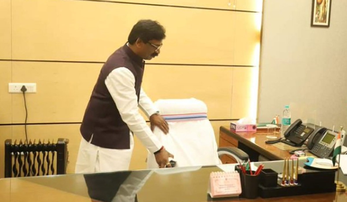 हेमंत सोरेन ने याद किया बाबा साहेब को