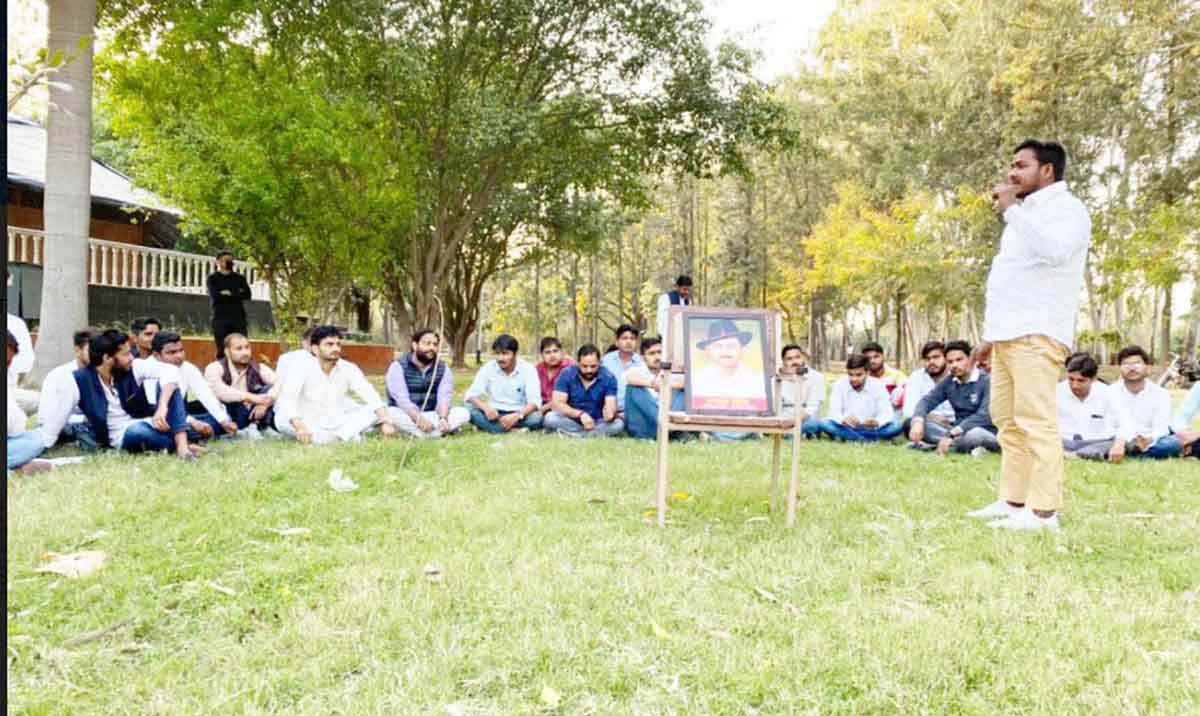 छात्र पंचायत के जरिये शैक्षिक वातावरण सुधार और राजनीति में भागीदारी की कवायद