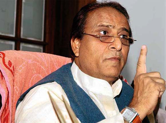 #असम के #राज्यपाल के #देशद्रोही वक्तव्य का कड़ा उत्तर दिया #आज़म ने, #पाकिस्तान जाने के बजाय कब्रिस्तान जाना बेहतर समझेंगे