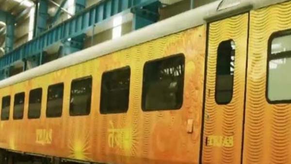 तेजस ट्रेन में चरम पर पहुंचा कर्मचारियों के शोषण और दमन का खेल