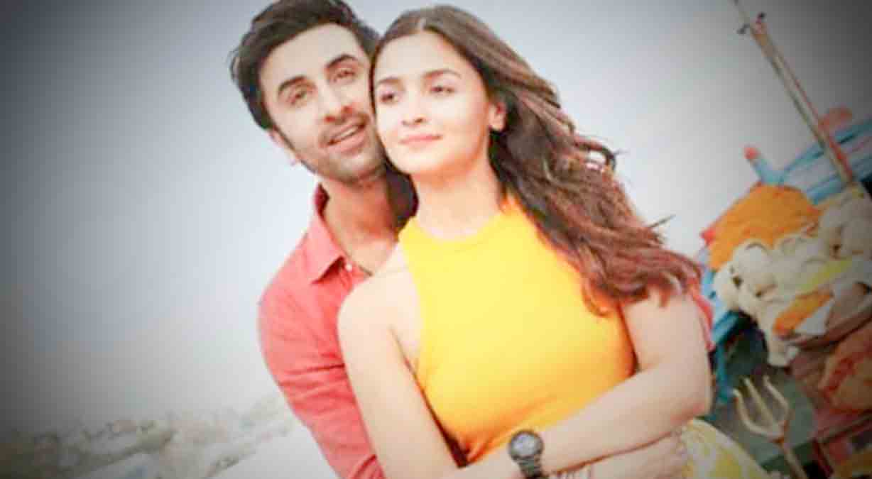 मूवी रिव्यू : ब्रह्मास्त्र पार्ट 1- शिवा | भव्यता की तेज आंच में पिघलता ‘ब्रह्मास्त्र’ का पार्ट वन ‘शिवा’ मूवी रिव्यू : ब्रह्मास्त्र पार्ट 1- शिवा | भव्यता की तेज आंच में पिघलता ‘ब्रह्मास्त्र’ का पार्ट वन ‘शिवा’