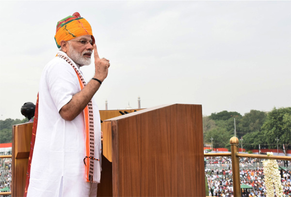 आज की बड़ी खबरें : अर्थव्यवस्था के मोर्चे पर फेल हो गई मोदी सरकार ? हीरो मोटोकॉर्प ने 4 दिनों के लिए उत्पादन बंद किए