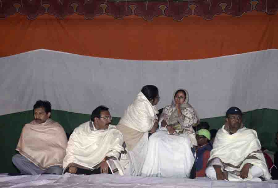 Remove BJP campaign gets a boost with Kolkata rally but challenges remain