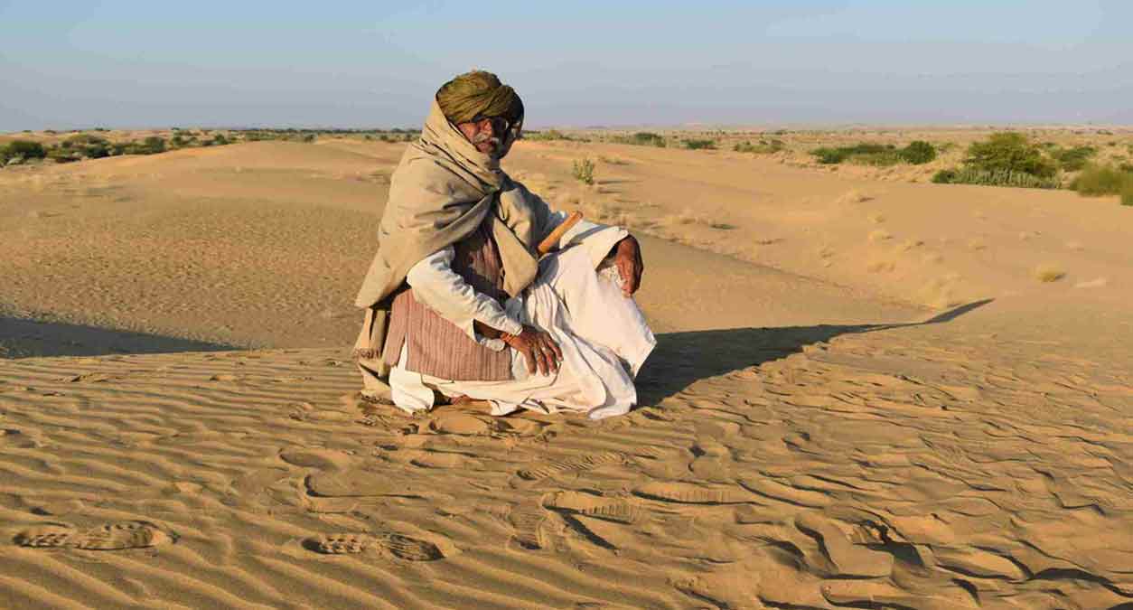 क्या विकास की बलि चढ़ जाएगा रेगिस्तान? सौर ऊर्जा के नाम पर प्रकृति का विनाश