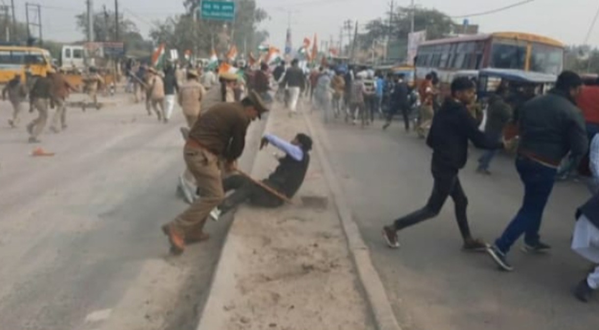 महोबा में कांग्रेसी कार्यकर्ताओं पर लाठीचार्ज और बर्बर दमन के खिलाफ कांग्रेस लीगल सेल का दौरा