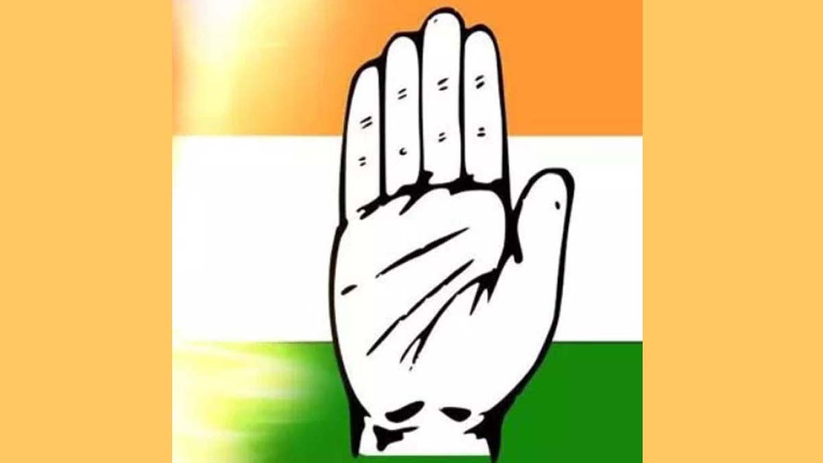 राष्ट्रध्वज की आत्मा पर प्रहार कर रही है भाजपा सरकार