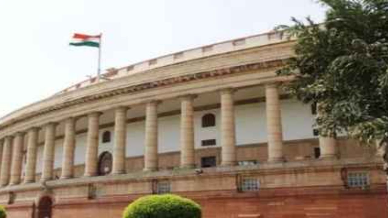 विपक्षी सांसदों ने मणिपुर हिंसा पर संसद में फिर पेश किया नोटिस