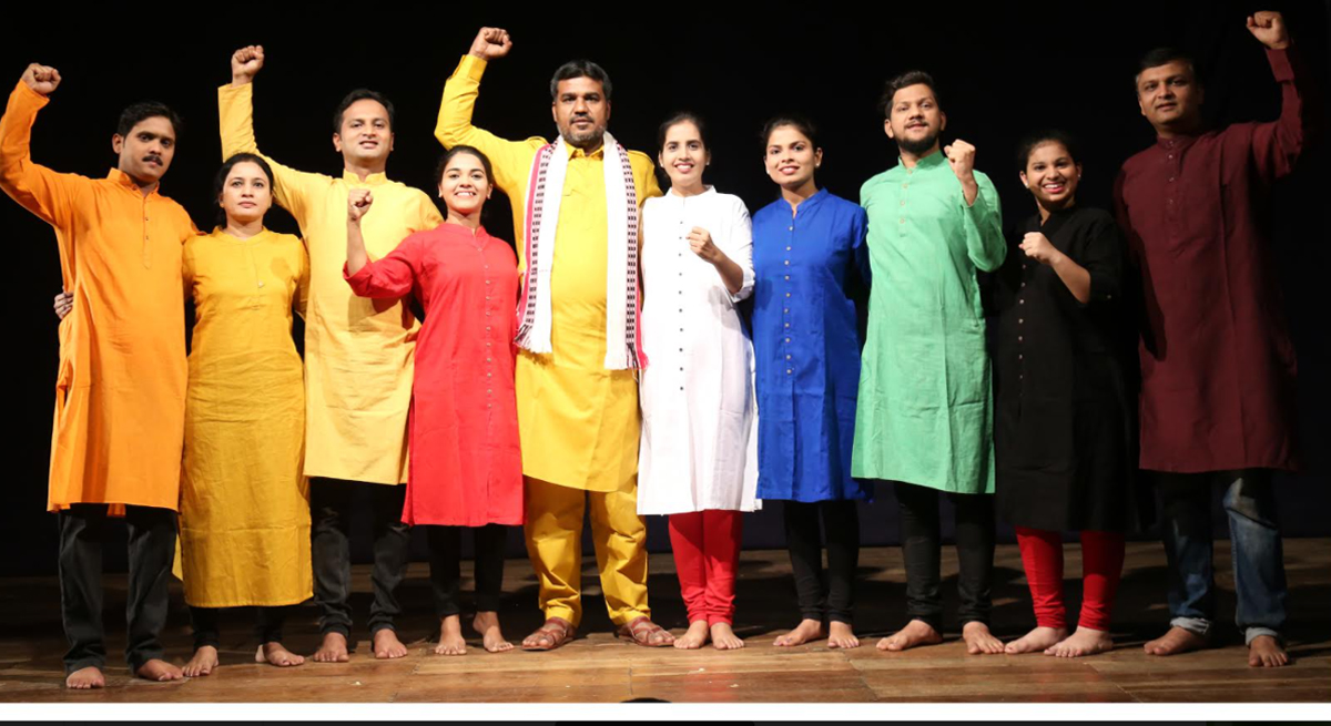 कला तब तक अधूरी है जब तक वह मनुष्य की ज़िंदगी को न बदले