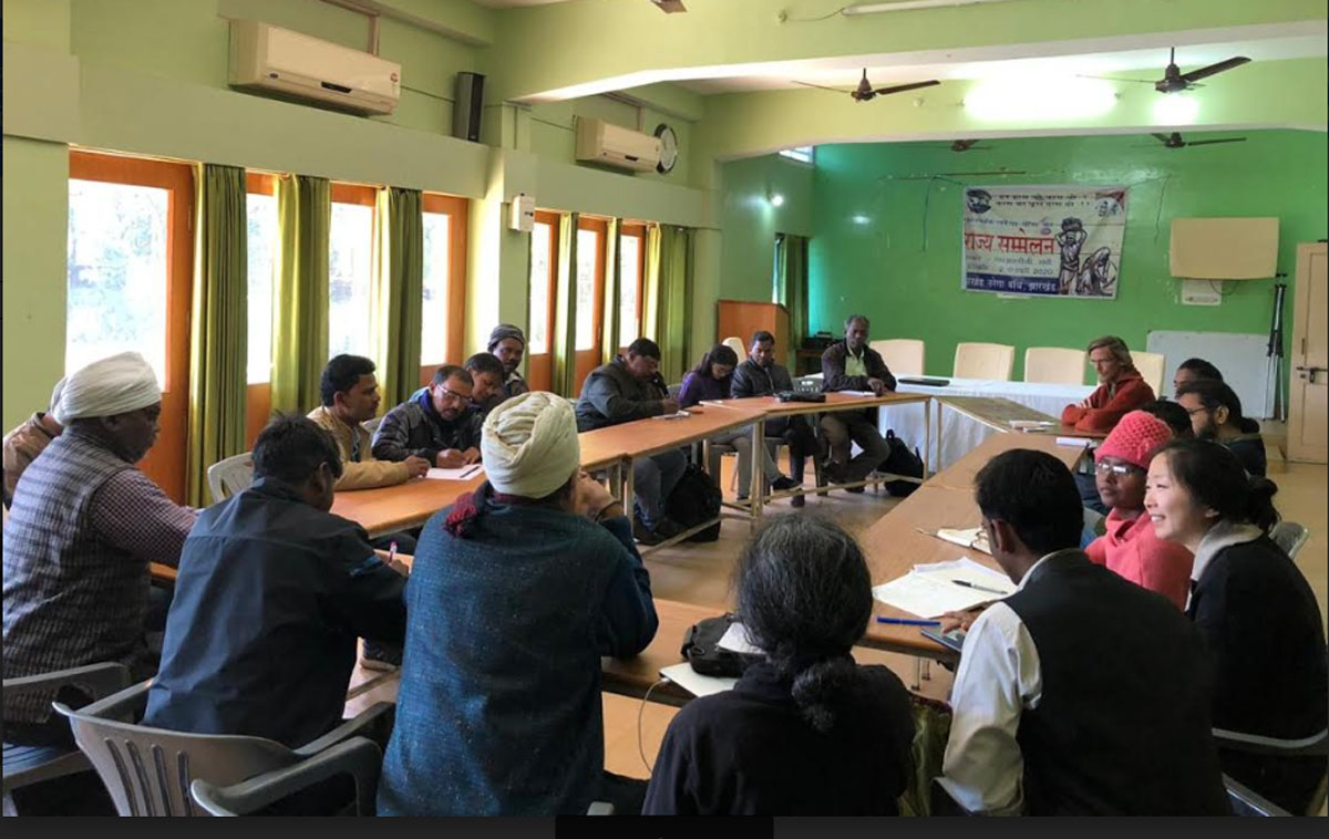 पिछले 5 वर्षों में अनुसूचित जाति एवं जनजातियों की भागीदारी मनरेगा में निरंतर कम हुई है—ज्याँ द्रेज पिछले 5 वर्षों में अनुसूचित जाति एवं जनजातियों की भागीदारी मनरेगा में निरंतर कम हुई है—ज्याँ द्रेज