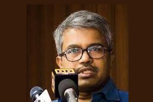 जब दिलीप मंडल ने पूछा सबसे भड़काऊ, आग लगाऊ एंकर कौन है, लोगों ने बता दिए ये नाम