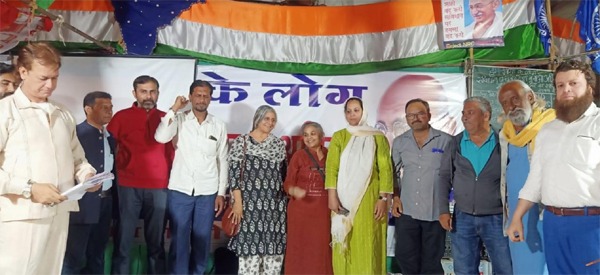 विवेक पर हमला : अब देशवासी उठ खड़े हुए हैं देश का संविधान बचाने के लिए