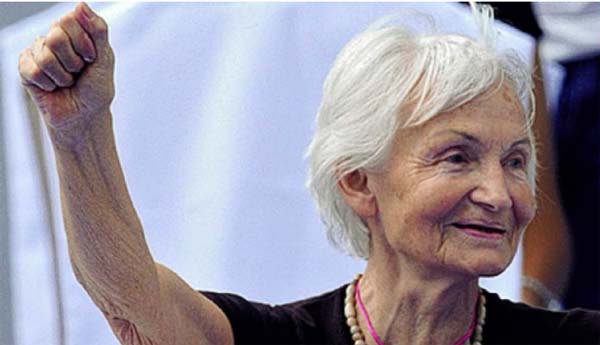 पूँजीवाद और समाजवाद का मिलन उतना ही मुश्किल, जितना आग और पानी का मिलना-Margot Honecker