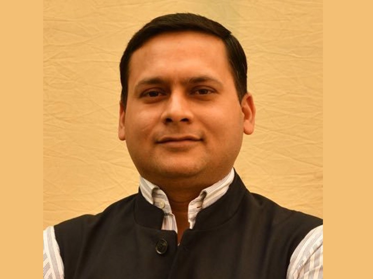 अपने पोल पर ही ट्रोल हो गए भाजपा ट्रोल आर्मी प्रमुख अमित मालवीय